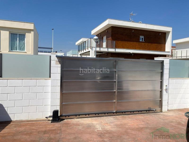 Foto 74467b48-b3ab-4d89-b735-2dfb8c08d4cd. Chalet con piscina in Norte Santa Pola