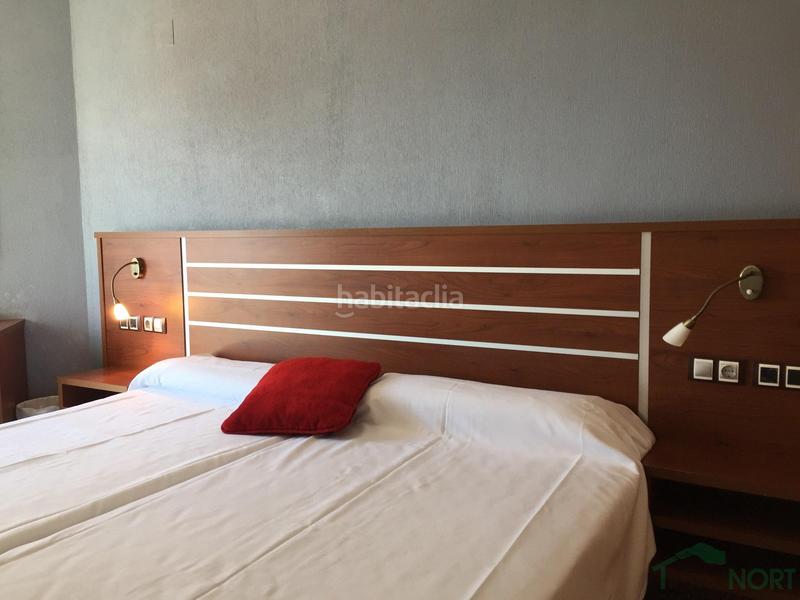 Foto 2bfb7758-ade7-4198-81af-7d30ce7edac1. Édifice dans Campello Playa Campello (el)