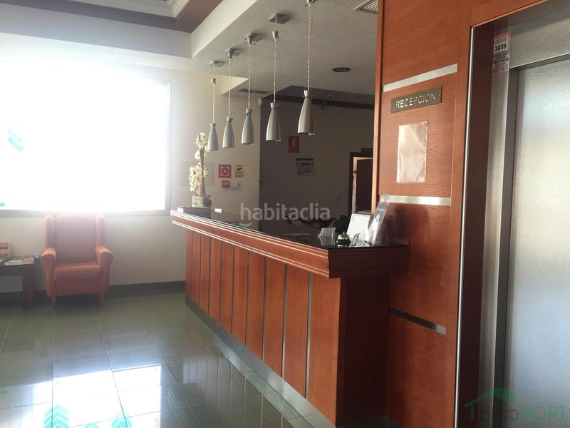 Foto 4e37702c-296c-4e34-8630-909bbc23ed84. Édifice dans Campello Playa Campello (el)