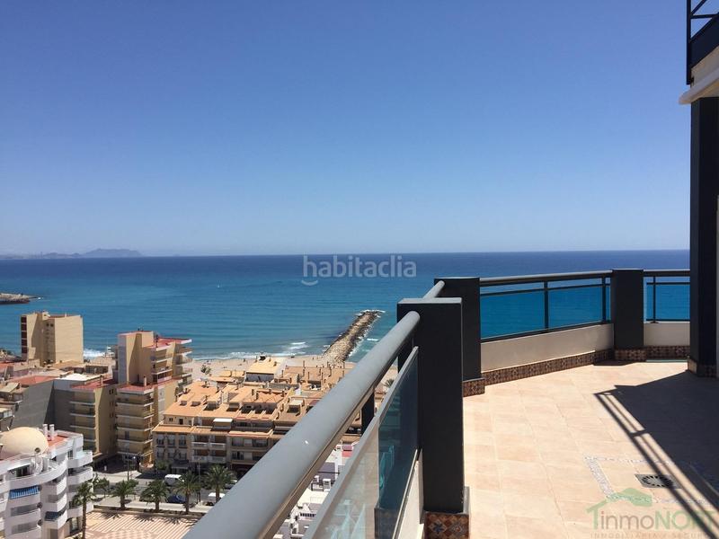 Foto 6c41d56a-73be-418f-bec5-2b2aabb1d9b9. Édifice dans Campello Playa Campello (el)