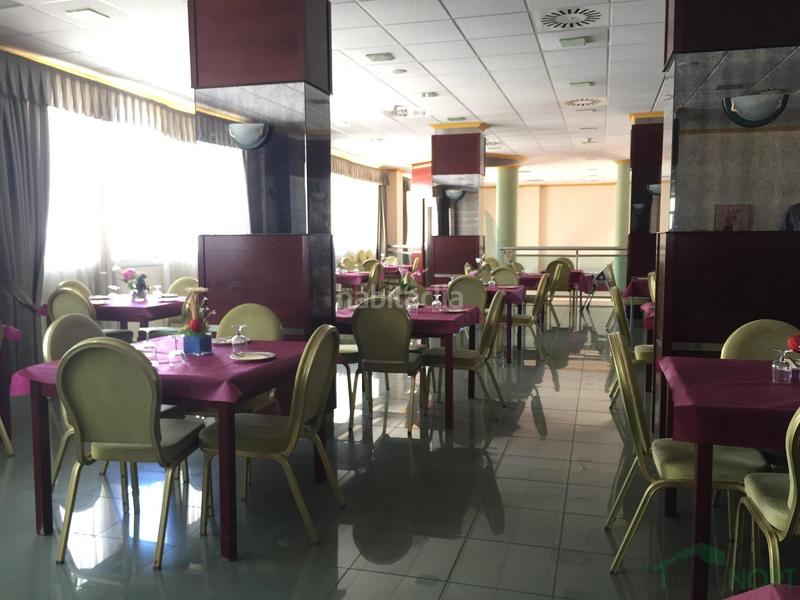 Foto c835d33a-5016-44ef-96ea-f4e7e7b18328. Édifice dans Campello Playa Campello (el)