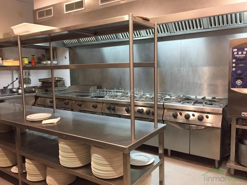 Foto dea69945-6e93-46e1-9cae-d62291754308. Édifice dans Campello Playa Campello (el)