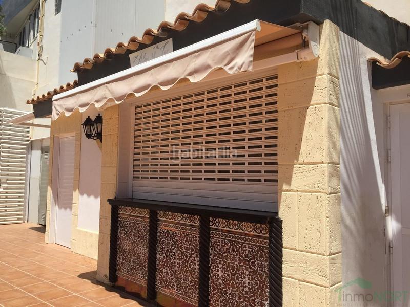 Foto fb74bbce-fa49-40e6-ba8d-35ce86c3291a. Édifice dans Campello Playa Campello (el)