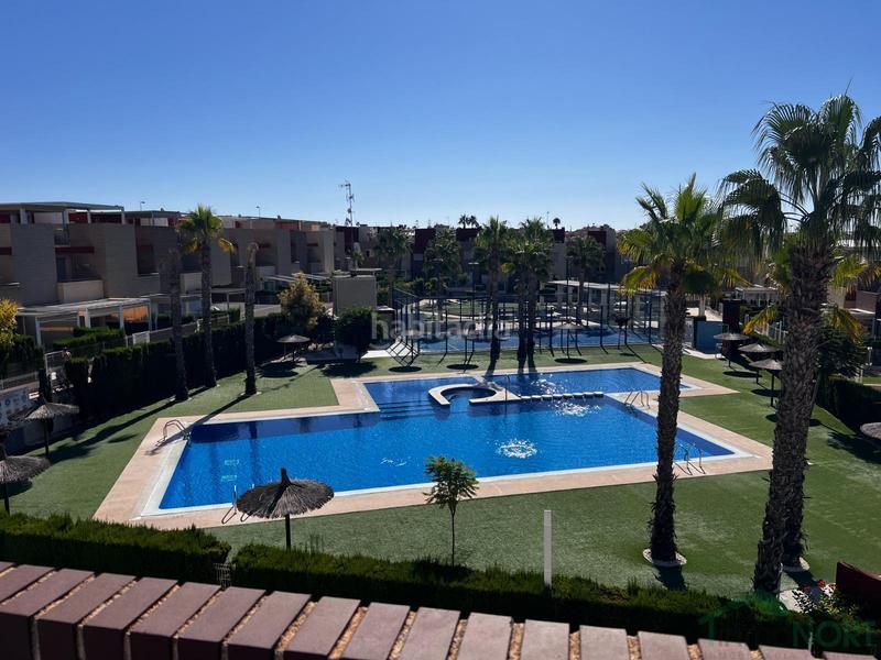 Foto ca8e94df-001e-47db-bcd3-36a6cedb0883. Haus mit parking in Los Balcones-Los Altos Torrevieja