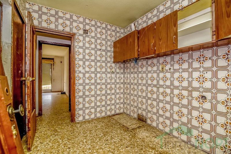 Foto 2af2686a-b289-444e-ad65-9dc8af40e03f. Pis a Torre-Pacheco Torre - Pacheco