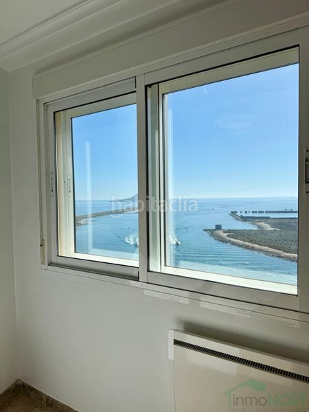 Foto e8bd1658-0e4b-4879-a8dc-d2fde8ee52a3. Àtic amb piscina a Tomás Maestre Manga del Mar Menor (La)