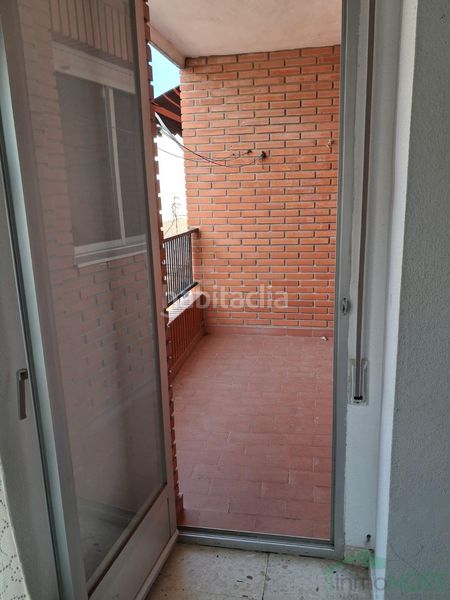 Foto b6aaa67f-a3e9-425b-9214-8049879cfbf2. Pis amb aparcament a Centro Alcázares (Los)