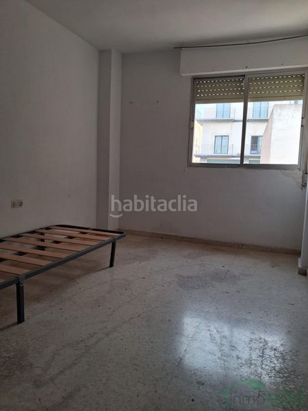 Foto c7c2f04d-3279-4fe1-bbab-86457460ede8. Pis amb aparcament a Centro Alcázares (Los)