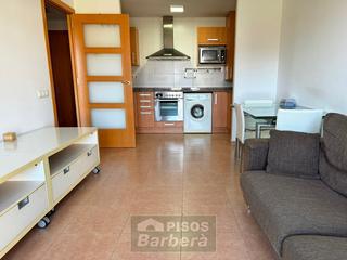 Pis a Parc Central. Piso en sabadell/barbera del valles de una habitación finca semi