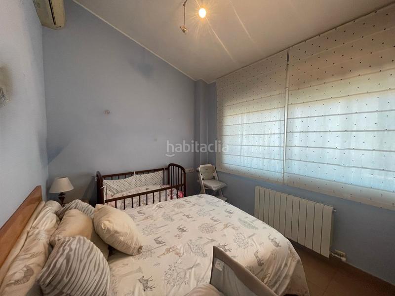 Foto b5beb6d4-9bed-4a21-83ec-ef98b5fa81bf. Casa a schiera con riscaldamento parcheggio in Gràcia Sabadell