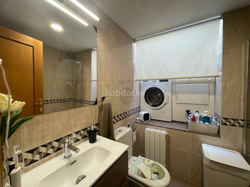 Foto d717ab49-d65d-4314-90b2-2acd547d8d00. Casa a schiera con riscaldamento parcheggio in Gràcia Sabadell