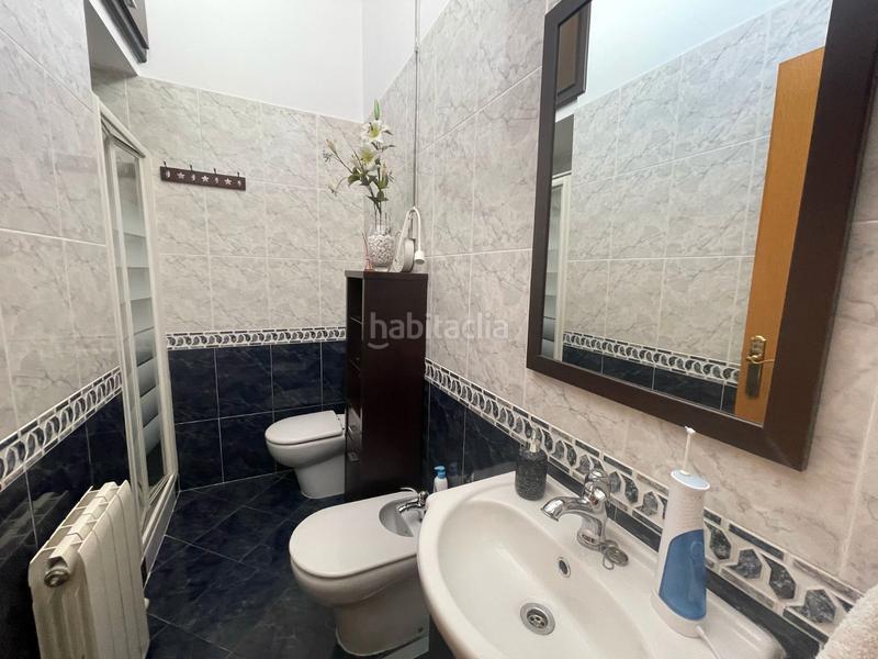 Foto efa48e3e-ad8f-4450-b74b-3e127a2f7338. Casa a schiera con riscaldamento parcheggio in Gràcia Sabadell