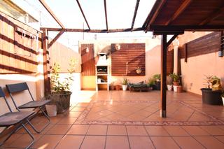 Pis  Carrer del guerriller alzina. Piso con terraza en creu de barber