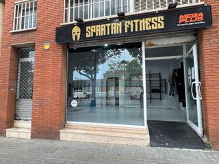 Rent Business premise in Carretera de barcelona 241. Local en alquiler en ctra barcelona cerca mercadona