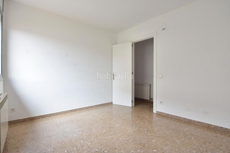 Foto bb8c25d3-d7ed-448d-97f6-bed4f6aece42. Casa chalet adosado en venta en Barri Antic Barberà del Vallès