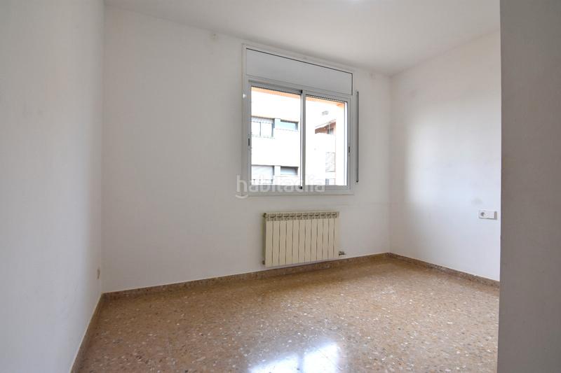 Foto c2dba911-7d68-4c61-a3d8-e47a7881a506. Casa chalet adosado en venta en Barri Antic Barberà del Vallès