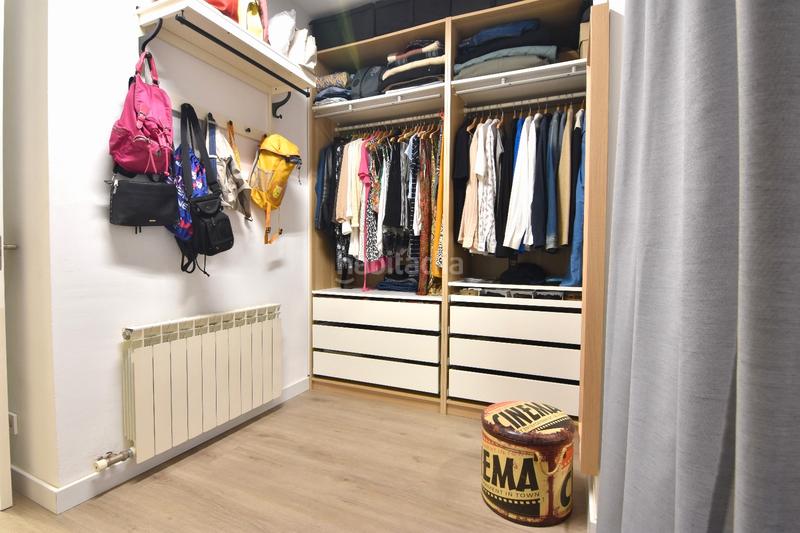 Foto d521307d-042a-42dd-bc54-8f57471a6b2b. Casa chalet adosado en venta en Barri Antic Barberà del Vallès