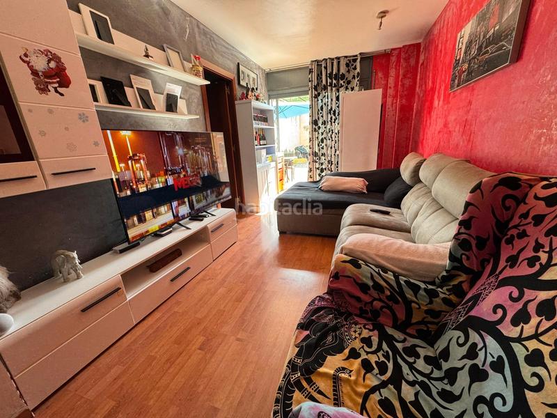 Foto 72d96f5b-983f-498a-81d9-b8f3ce03495d. Piso planta baja con amplia terraza en Creu de Barberà Sabadell