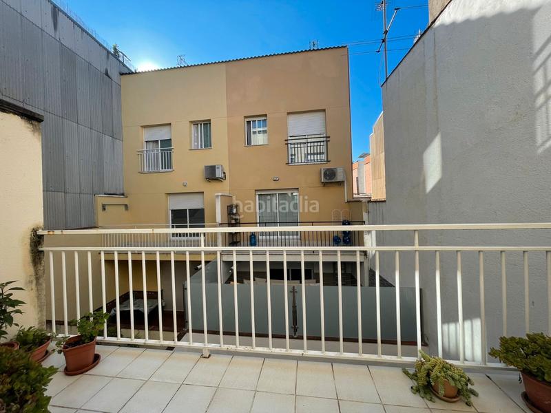 Foto dbcfb49c-236f-4ab6-a2f2-fc0ba21c189e. Semi detached house with heating parking in Barri Antic Barberà del Vallès