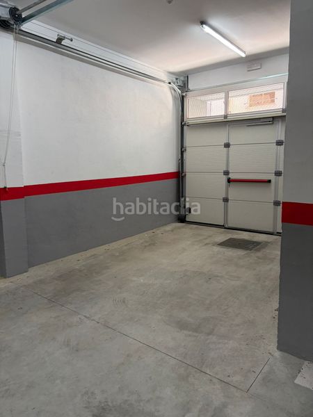 Foto a86c165b-4c17-4f74-a90e-21a13d941fb3. Aparcament cotxe a Barri Antic Barberà del Vallès