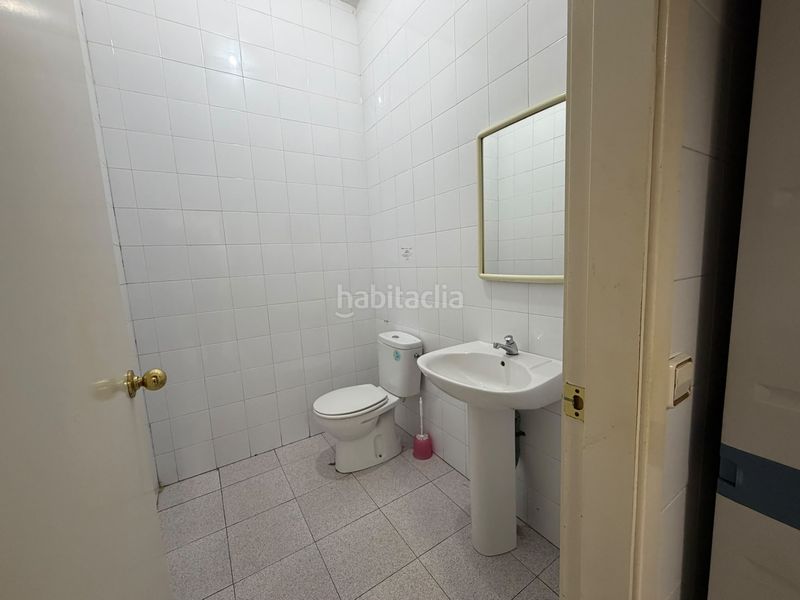 Foto edcedc12-dc60-4bf8-97e3-748c14b8f70e. Alquiler local comercial en carrer del pintor fortuny 124 local comercial en Barberà del Vallès