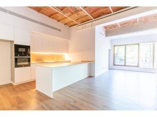 Apartament  N/a. Piso en venta en gran viagirona capital