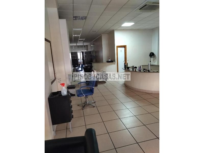 Foto 4c06f8b4-a6b3-4815-8b1d-b597dcd495bc. Locale commerciale in paseig germanies s/n in Centro Histórico Gandia