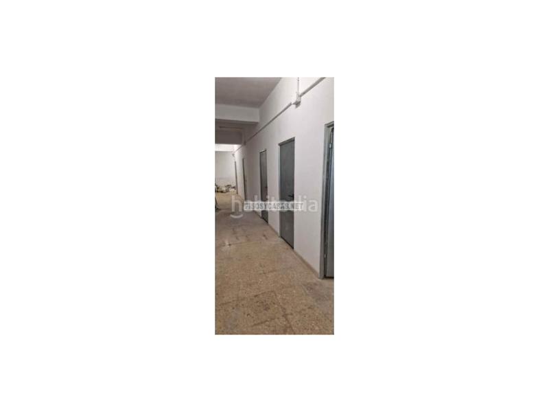 Foto d1e33d4a-1f06-4d1d-a5e4-04525d5fd9bf. Local comercial a Torrefiel Valencia