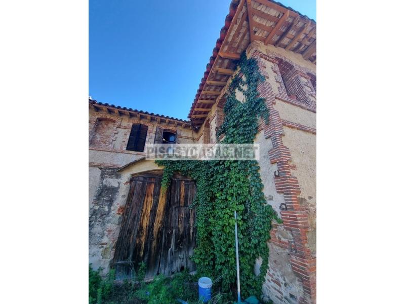 Foto acc42cf1-0612-4411-a673-35fa80d48527. House in Sant Feliu de Buixalleu