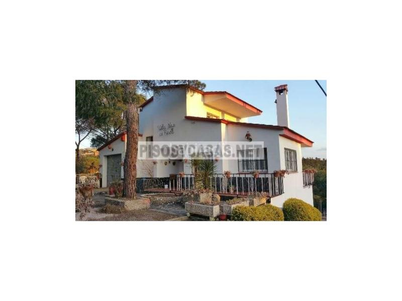 Foto a5bd16ec-9b4b-4e9c-b9e0-c7255ce5450c. Chalet in calle sant hilari sacalm 10 in Mas Altaba - El Molí Maçanet de la Selva