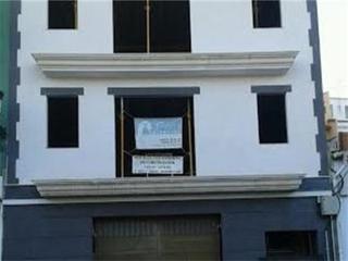 Edifici a Calle chiva 132. Edificio en venta
