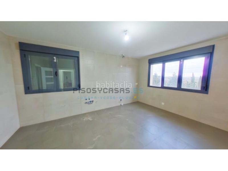 Foto 2e296779-d5a6-4b9f-b57c-9277539cd625. Xalet a avenida ebro urcamusa 49 a Muela (La)