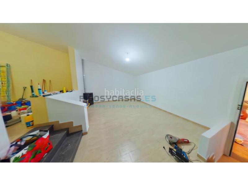 Foto 44aeee39-bfb0-4f89-8cd4-7e8cd1329613. Xalet a avenida ebro urcamusa 49 a Muela (La)