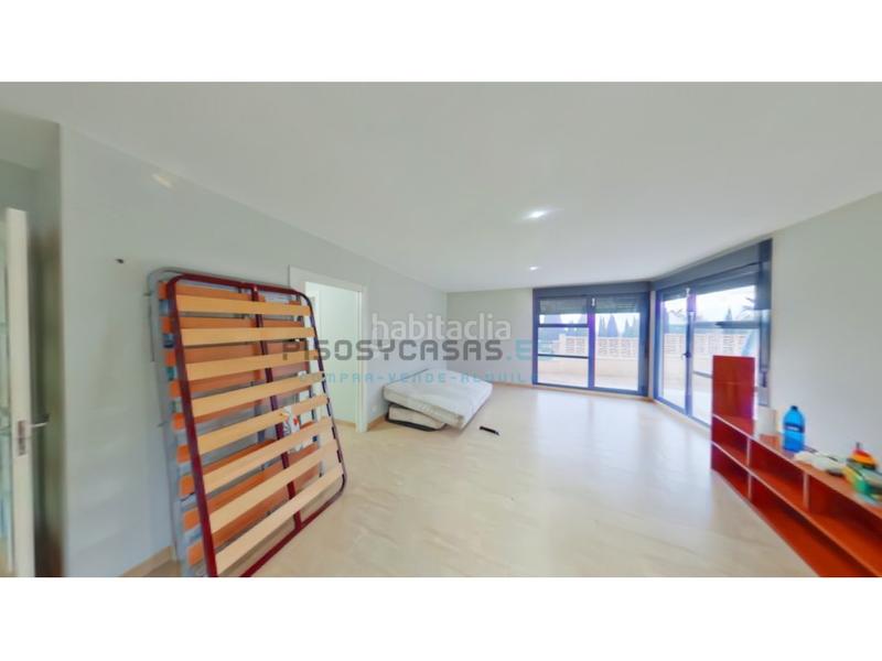 Foto 4f11a32b-46a7-4f00-ad82-1d7be8318f6f. Xalet a avenida ebro urcamusa 49 a Muela (La)