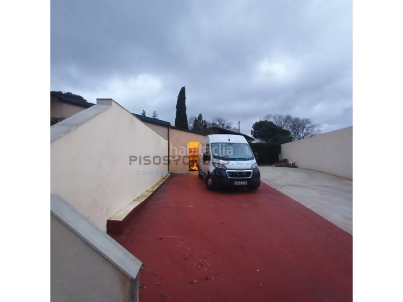 Foto 70136079-9d53-417b-974c-00675a89f195. Xalet a avenida ebro urcamusa 49 a Muela (La)