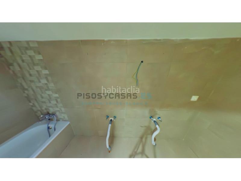 Foto 9e2127f5-6f0d-4063-b630-fad4e71eafbe. Xalet a avenida ebro urcamusa 49 a Muela (La)