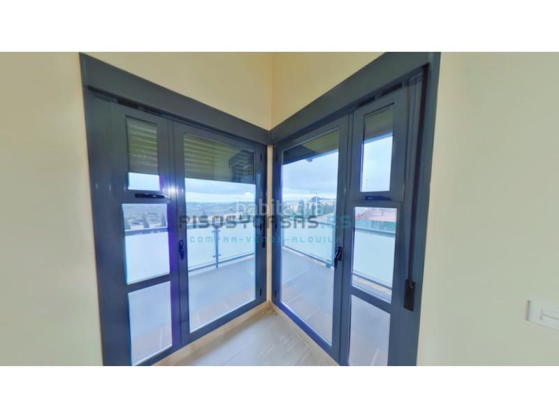 Foto dab2af76-723f-4832-9a8b-cf3af29146c8. Xalet a avenida ebro urcamusa 49 a Muela (La)