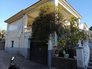 Xalet a Calle andorra 3. Chalet en venta en la costa brava
