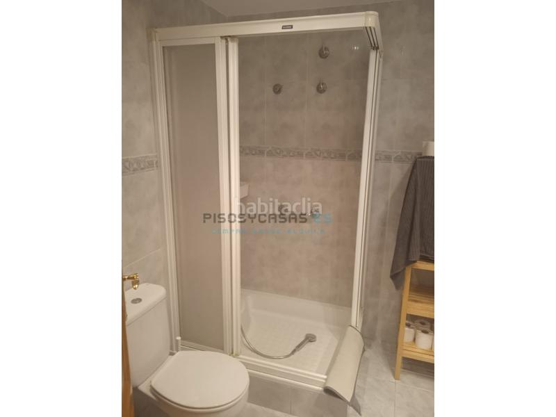 Foto 4d754fe7-4f65-4bd8-a098-c3075bff0a59. Gebäude in calle senia barral 24 in Centre Lloret de Mar