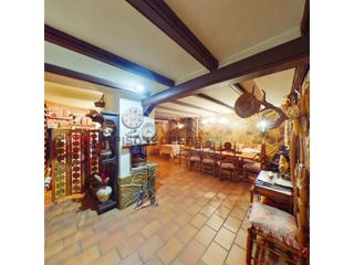 Casa adossada en Calle arzobispo morcillo 31. Unifamiliar de lujo en venta en calle arzobispo morcillo zonarui