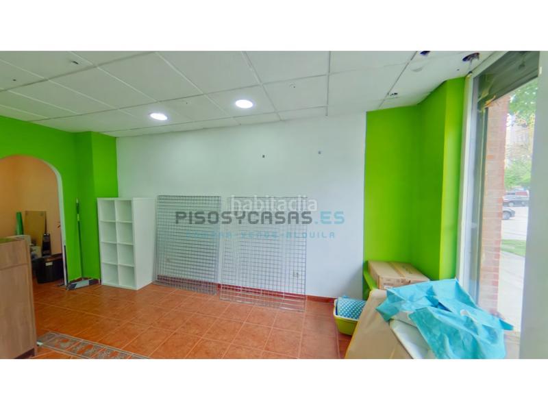 Foto c5a242bb-b94d-4c4d-9154-e50cd8122ee9. Lloguer local comercial a calle antón garcia abril 21 a Zaragoza