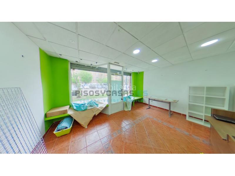 Foto db99078d-b9c4-4460-b3e4-8faafac82250. Lloguer local comercial a calle antón garcia abril 21 a Zaragoza