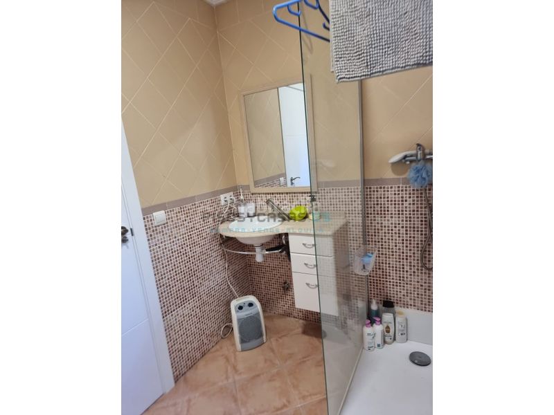 Foto 0041af7c-58a8-4e09-a591-7d6f993d1ef4. Chalet venta chalet en Godelleta