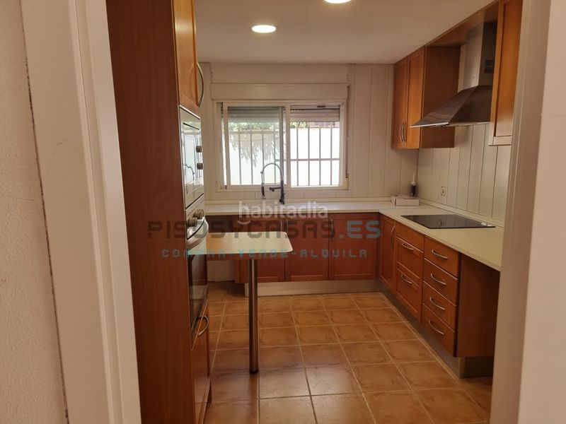 Foto 21f06cd1-b04f-4874-8f17-bc7aae5698e0. Chalet venta chalet en Godelleta