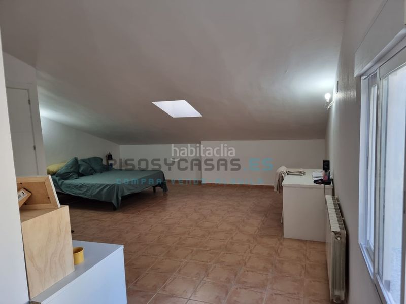 Foto 7c887d18-4d81-4bc7-85e3-868068cc128d. Chalet venta chalet en Godelleta
