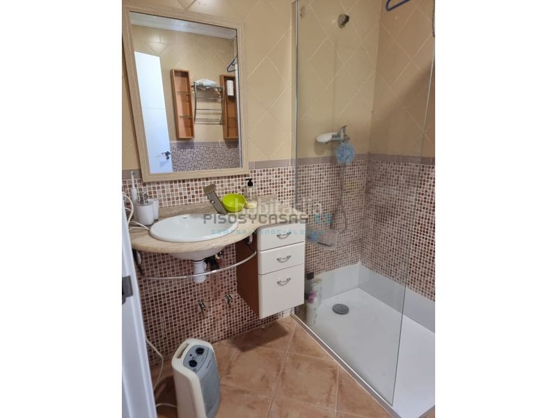 Foto 80e47f1f-7b31-4444-b2f7-5d094618bbb3. Chalet venta chalet en Godelleta