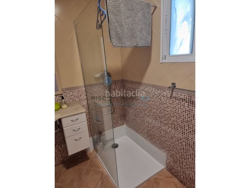 Foto a28306d8-caae-40a3-952d-f1a37fa36a79. Chalet venta chalet en Godelleta