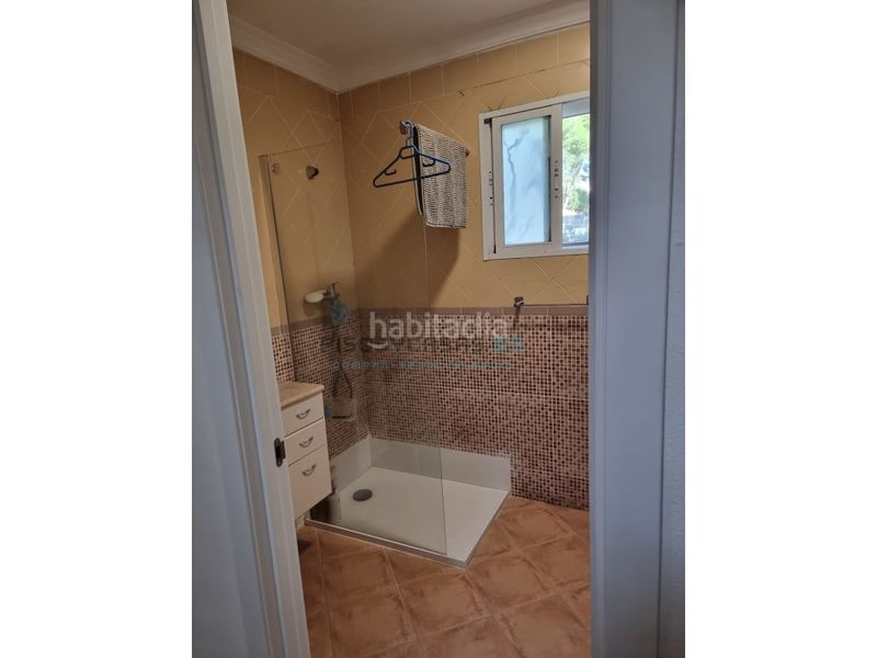 Foto a63ba3c0-8a15-40aa-9bca-f4b66ce82123. Chalet venta chalet en Godelleta