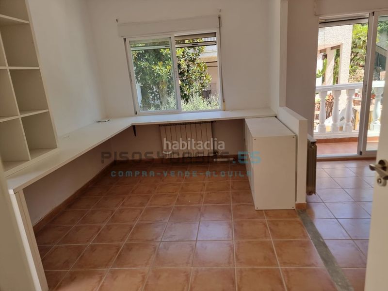Foto c655a05b-50e5-4694-ae38-0bd0c0b104d8. Chalet venta chalet en Godelleta