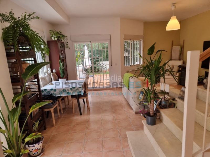 Foto e3a3d045-b9a0-4f4c-93fe-983a282c0d1f. Chalet venta chalet en Godelleta